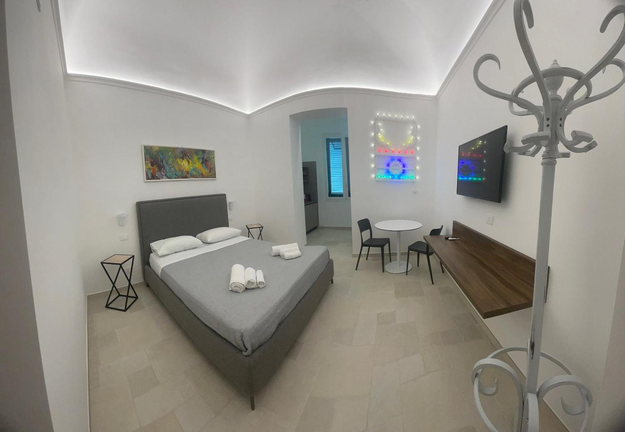 Civico 38 - Le Tre Chiavi Hotel Bari Exterior photo